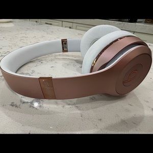 Beats by Dre headphones